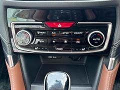 気温に合わせて直感的に操作することで、車内をいつでも快適に保てます。 7