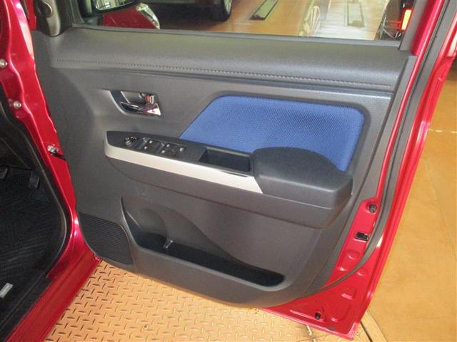 タンク カスタムＧ　４ＷＤ　フルセグ　メモリーナビ　ＤＶＤ再生　後席モニター　バックカメラ　ＥＴＣ　両側電動スライド　ＬＥＤヘッドランプ　ウオークスルー　アイドリングストップ（16枚目）