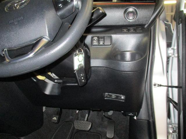 シエンタ Ｘ　４ＷＤ　メモリーナビ　ＤＶＤ再生　ミュージックプレイヤー接続可　バックカメラ　衝突被害軽減システム　ＥＴＣ　電動スライドドア　ウオークスルー　乗車定員６人　３列シート（19枚目）