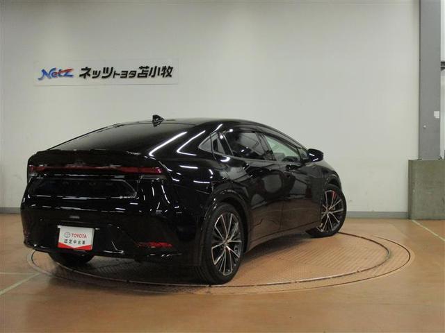 プリウス Z 4WD フルセグ ミュージックプレイヤー接続可 バックカメラ 衝突被害軽減システム ETC ドラレコ LEDヘッドランプ ワンオーナー(4枚目)