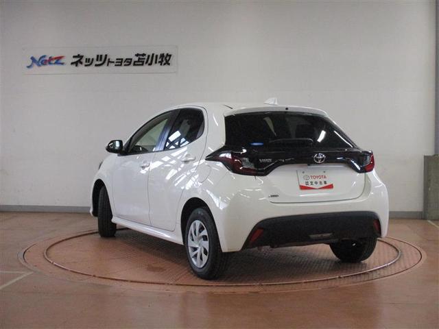ヤリス X 4WD メモリーナビ ミュージックプレイヤー接続可 バックカメラ 衝突被害軽減システム ETC(3枚目)