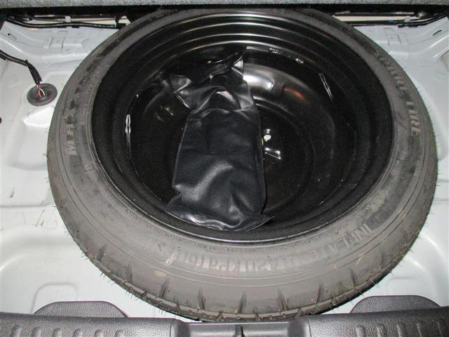 ヤリス X 4WD メモリーナビ ミュージックプレイヤー接続可 バックカメラ 衝突被害軽減システム ETC(15枚目)