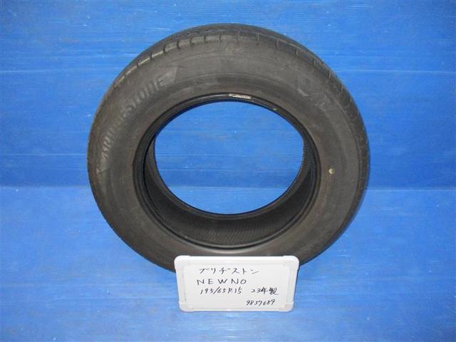 プリウス S 4WD メモリーナビ ミュージックプレイヤー接続可 バックカメラ 衝突被害軽減システム ETC LEDヘッドランプ(22枚目)