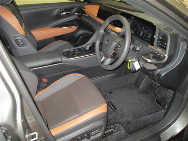 クラウンクロスオーバー RS サンルーフ 4WD フルセグ メモリーナビ ミュージックプレイヤー接続可 バックカメラ 衝突被害軽減システム ETC LEDヘッドランプ ワンオーナー フルエアロ(6枚目)