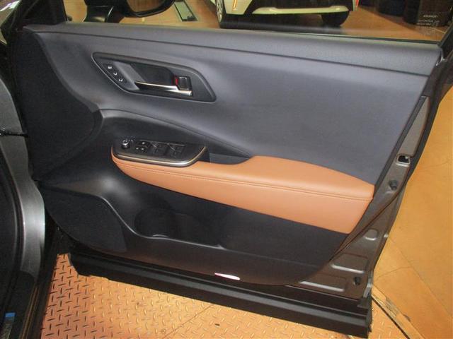 クラウンクロスオーバー RS サンルーフ 4WD フルセグ メモリーナビ ミュージックプレイヤー接続可 バックカメラ 衝突被害軽減システム ETC LEDヘッドランプ ワンオーナー フルエアロ(15枚目)