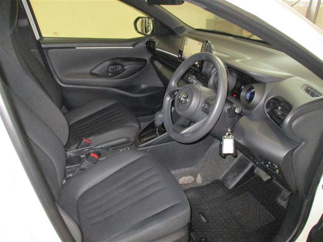 ヤリス ハイブリッドＧ　４ＷＤ　フルセグ　メモリーナビ　ミュージックプレイヤー接続可　バックカメラ　衝突被害軽減システム　ＥＴＣ　ワンオーナー（5枚目）