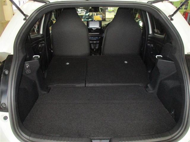 ヤリス ハイブリッドＧ　４ＷＤ　フルセグ　メモリーナビ　ミュージックプレイヤー接続可　バックカメラ　衝突被害軽減システム　ＥＴＣ　ワンオーナー（10枚目）