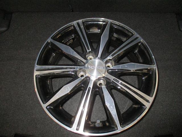 ヤリス ハイブリッドＧ　４ＷＤ　フルセグ　メモリーナビ　ミュージックプレイヤー接続可　バックカメラ　衝突被害軽減システム　ＥＴＣ　ワンオーナー（23枚目）