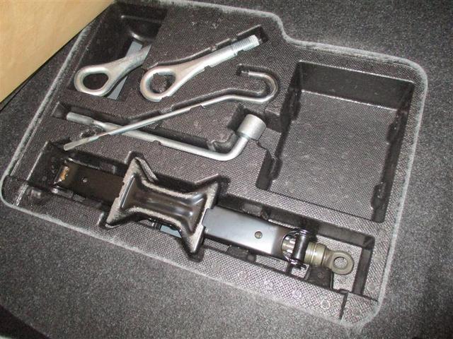 ルーミー X 4WD ワンセグ メモリーナビ 衝突被害軽減システム 電動スライドドア ウオークスルー ワンオーナー アイドリングストップ(12枚目)