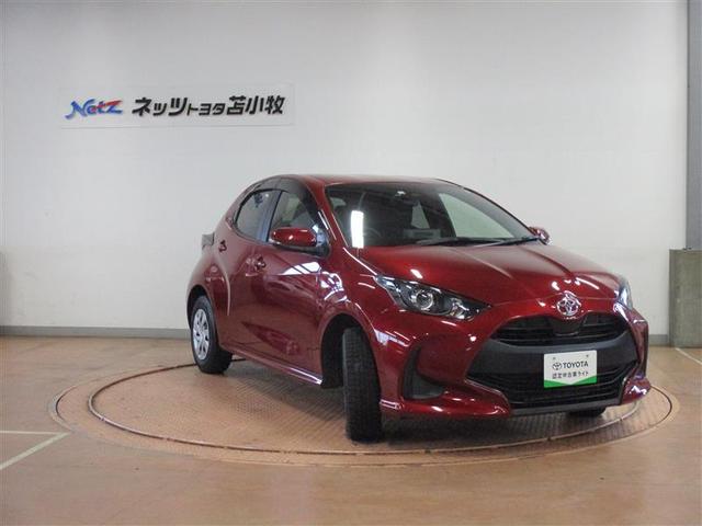 ヤリス Ｇ　４ＷＤ　フルセグ　ミュージックプレイヤー接続可　バックカメラ　衝突被害軽減システム　ワンオーナー（2枚目）