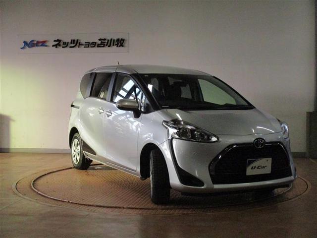 シエンタ Ｘ　４ＷＤ　メモリーナビ　ＤＶＤ再生　バックカメラ　衝突被害軽減システム　ＥＴＣ　電動スライドドア　ウオークスルー　乗車定員６人　３列シート（2枚目）