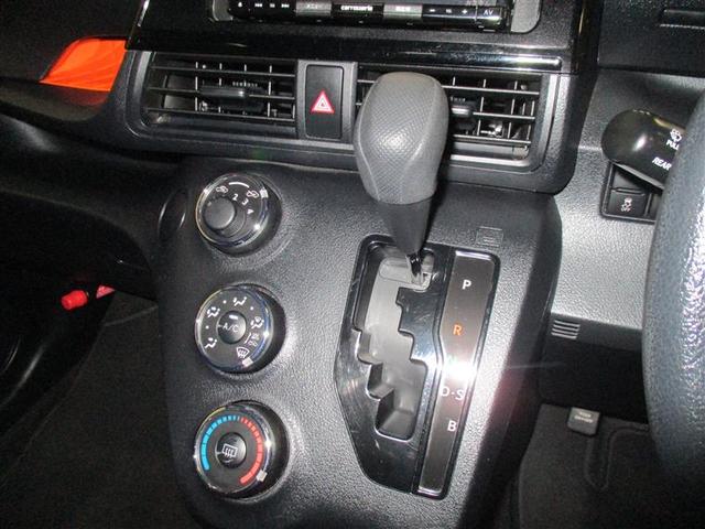 シエンタ Ｘ　４ＷＤ　メモリーナビ　ＤＶＤ再生　バックカメラ　衝突被害軽減システム　ＥＴＣ　電動スライドドア　ウオークスルー　乗車定員６人　３列シート（16枚目）