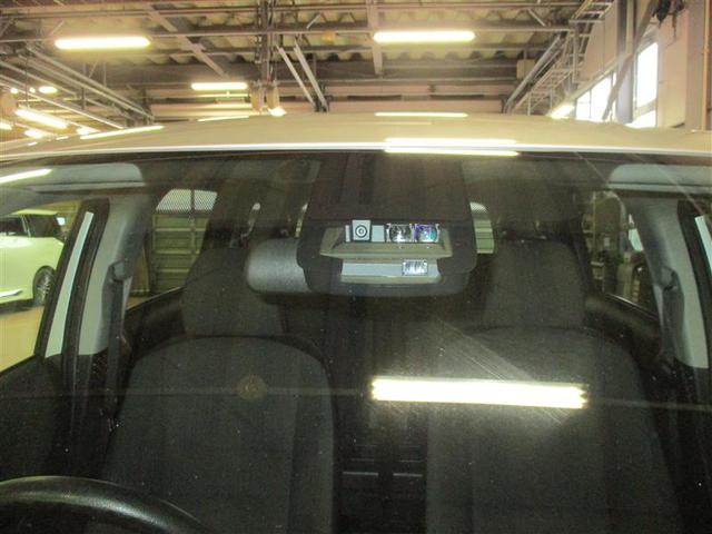 シエンタ Ｘ　４ＷＤ　メモリーナビ　ＤＶＤ再生　バックカメラ　衝突被害軽減システム　ＥＴＣ　電動スライドドア　ウオークスルー　乗車定員６人　３列シート（19枚目）