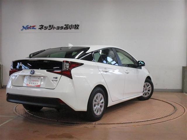 プリウス S 4WD メモリーナビ ミュージックプレイヤー接続可 バックカメラ 衝突被害軽減システム ETC LEDヘッドランプ(4枚目)