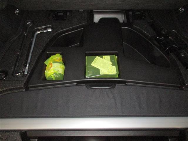 プリウス S 4WD メモリーナビ ミュージックプレイヤー接続可 バックカメラ 衝突被害軽減システム ETC LEDヘッドランプ(11枚目)