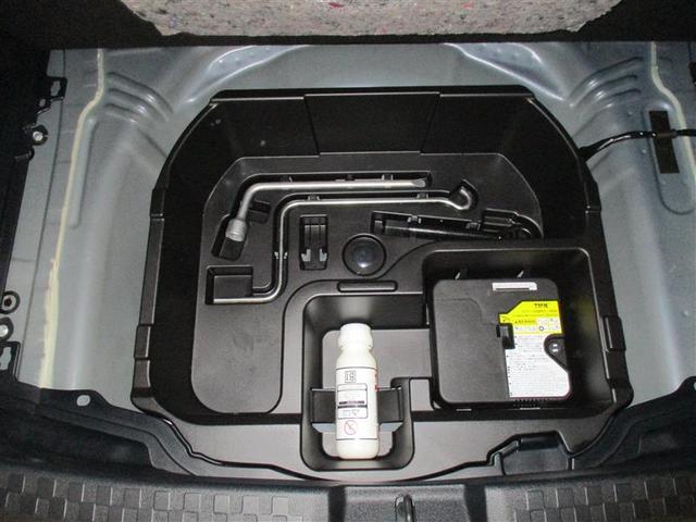 アクア Ｓスタイルブラック　フルセグ　メモリーナビ　ＤＶＤ再生　バックカメラ　衝突被害軽減システム　ＬＥＤヘッドランプ　ワンオーナー（11枚目）