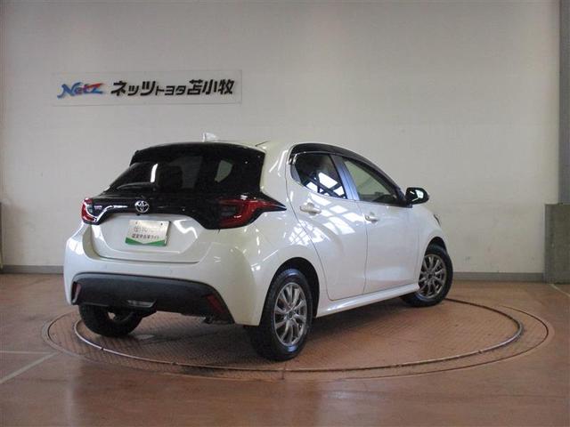 ヤリス Ｚ　フルセグ　メモリーナビ　ミュージックプレイヤー接続可　バックカメラ　衝突被害軽減システム　ＥＴＣ　ドラレコ　ＬＥＤヘッドランプ　ワンオーナー（4枚目）