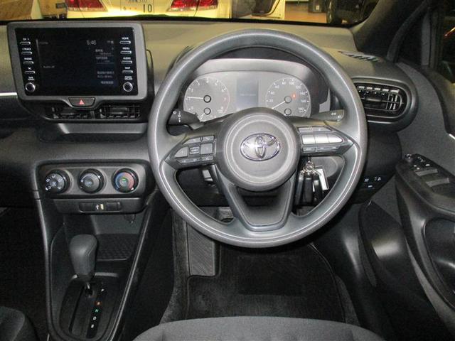 ヤリス Ｘ　ミュージックプレイヤー接続可　バックカメラ　衝突被害軽減システム　ＥＴＣ　ワンオーナー　フルエアロ（5枚目）