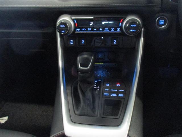 ＲＡＶ４ Ｇ　４ＷＤ　ミュージックプレイヤー接続可　バックカメラ　衝突被害軽減システム　ＬＥＤヘッドランプ　ワンオーナー（16枚目）