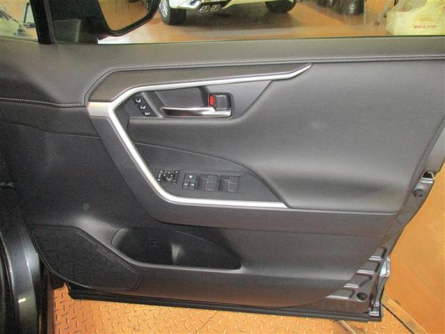 ＲＡＶ４ Ｇ　４ＷＤ　ミュージックプレイヤー接続可　バックカメラ　衝突被害軽減システム　ＬＥＤヘッドランプ　ワンオーナー（17枚目）