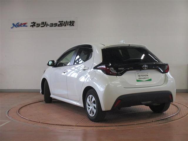 ヤリス G DVD再生 ミュージックプレイヤー接続可 バックカメラ 衝突被害軽減システム ETC ワンオーナー(3枚目)