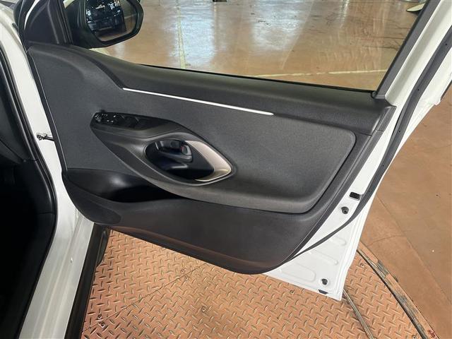 ヤリス Ｚ　ミュージックプレイヤー接続可　バックカメラ　衝突被害軽減システム　ＥＴＣ　ＬＥＤヘッドランプ　ワンオーナー　フルエアロ（15枚目）