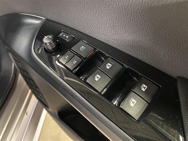 プリウス Ｓセーフティプラス　４ＷＤ　ワンセグ　メモリーナビ　ミュージックプレイヤー接続可　バックカメラ　衝突被害軽減システム　ＥＴＣ　ＬＥＤヘッドランプ（15枚目）