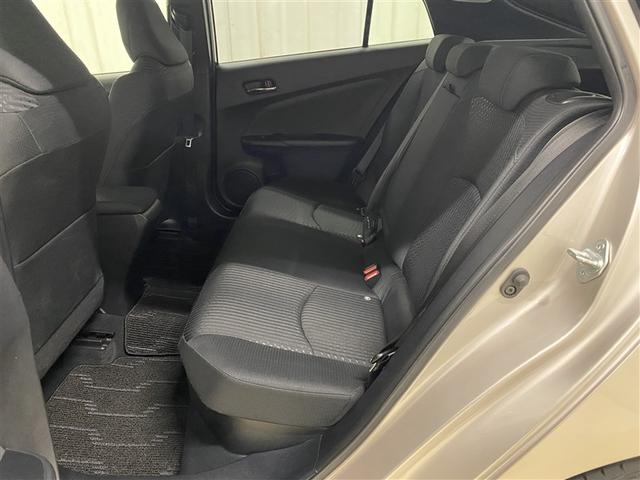 プリウス Ｓセーフティプラス　４ＷＤ　ワンセグ　メモリーナビ　ミュージックプレイヤー接続可　バックカメラ　衝突被害軽減システム　ＥＴＣ　ＬＥＤヘッドランプ（23枚目）