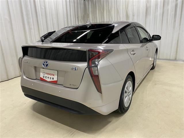 プリウス Ｓセーフティプラス　４ＷＤ　ワンセグ　メモリーナビ　ミュージックプレイヤー接続可　バックカメラ　衝突被害軽減システム　ＥＴＣ　ＬＥＤヘッドランプ（36枚目）