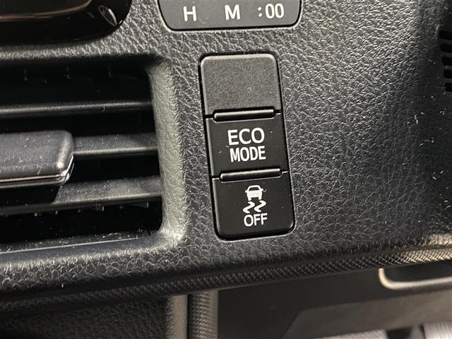 ノア Ｘ　４ＷＤ　フルセグ　メモリーナビ　ＤＶＤ再生　ミュージックプレイヤー接続可　後席モニター　バックカメラ　衝突被害軽減システム　電動スライドドア　ＬＥＤヘッドランプ　ウオークスルー　乗車定員７人（13枚目）