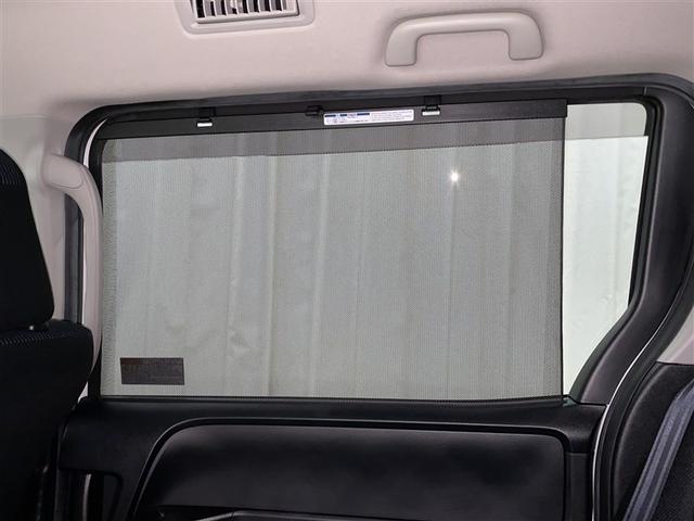 ノア Ｘ　４ＷＤ　フルセグ　メモリーナビ　ＤＶＤ再生　ミュージックプレイヤー接続可　後席モニター　バックカメラ　衝突被害軽減システム　電動スライドドア　ＬＥＤヘッドランプ　ウオークスルー　乗車定員７人（25枚目）