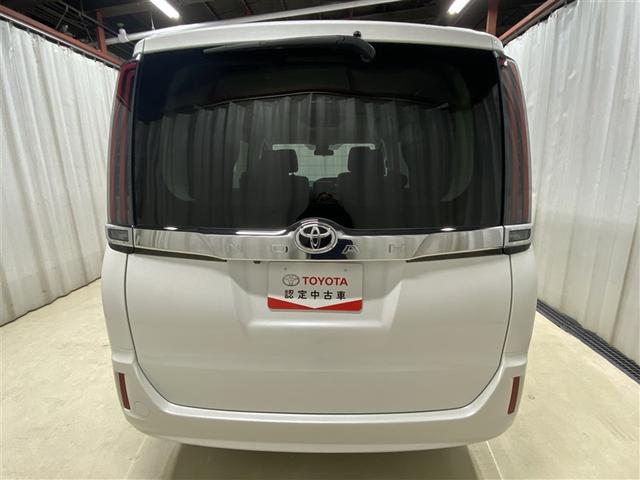 ノア Ｘ　４ＷＤ　フルセグ　メモリーナビ　ＤＶＤ再生　ミュージックプレイヤー接続可　後席モニター　バックカメラ　衝突被害軽減システム　電動スライドドア　ＬＥＤヘッドランプ　ウオークスルー　乗車定員７人（31枚目）