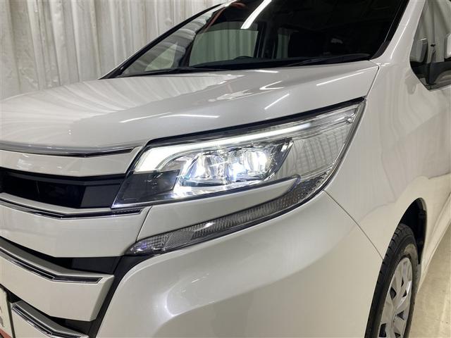 ノア Ｘ　４ＷＤ　フルセグ　メモリーナビ　ＤＶＤ再生　ミュージックプレイヤー接続可　後席モニター　バックカメラ　衝突被害軽減システム　電動スライドドア　ＬＥＤヘッドランプ　ウオークスルー　乗車定員７人（35枚目）