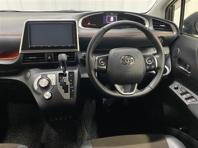 シエンタ G クエロ 4WD フルセグ メモリーナビ DVD再生 ミュージックプレイヤー接続可 バックカメラ 衝突被害軽減システム 両側電動スライド LEDヘッドランプ ウオークスルー 乗車定員6人 3列シート(17枚目)