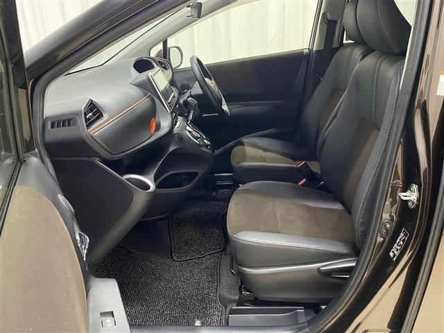 シエンタ G クエロ 4WD フルセグ メモリーナビ DVD再生 ミュージックプレイヤー接続可 バックカメラ 衝突被害軽減システム 両側電動スライド LEDヘッドランプ ウオークスルー 乗車定員6人 3列シート(20枚目)