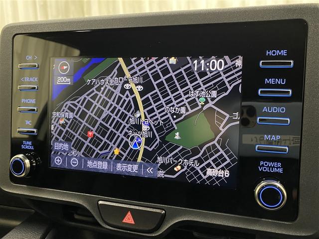 ヤリス Ｘ　４ＷＤ　メモリーナビ　ミュージックプレイヤー接続可　バックカメラ　衝突被害軽減システム　ＥＴＣ（5枚目）