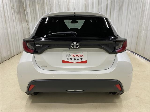 ヤリス Ｘ　４ＷＤ　メモリーナビ　ミュージックプレイヤー接続可　バックカメラ　衝突被害軽減システム　ＥＴＣ（26枚目）