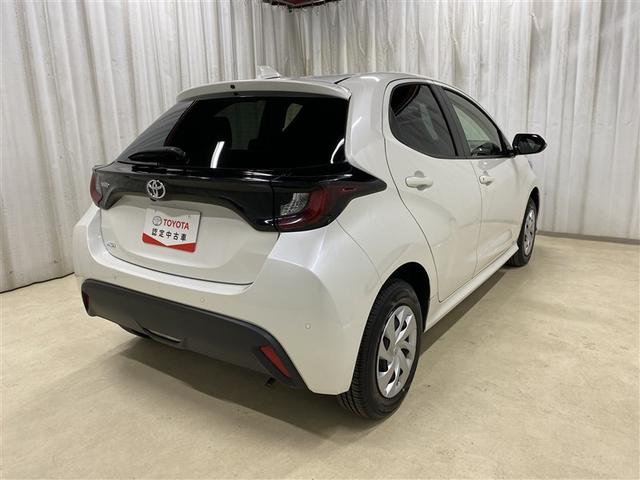 ヤリス Ｘ　４ＷＤ　メモリーナビ　ミュージックプレイヤー接続可　バックカメラ　衝突被害軽減システム　ＥＴＣ（30枚目）