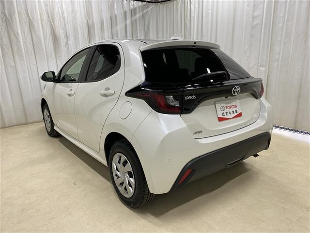 ヤリス Ｘ　４ＷＤ　メモリーナビ　ミュージックプレイヤー接続可　バックカメラ　衝突被害軽減システム　ＥＴＣ（31枚目）