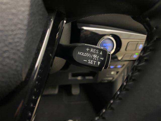 プリウス Ｓ　４ＷＤ　メモリーナビ　ミュージックプレイヤー接続可　バックカメラ　衝突被害軽減システム　ＥＴＣ　ＬＥＤヘッドランプ（11枚目）