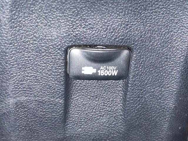 プリウス Ｓ　４ＷＤ　メモリーナビ　ミュージックプレイヤー接続可　バックカメラ　衝突被害軽減システム　ＥＴＣ　ＬＥＤヘッドランプ（14枚目）