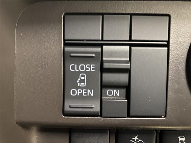 ルーミー Ｘ　４ＷＤ　衝突被害軽減システム　ＥＴＣ　電動スライドドア　ウオークスルー　アイドリングストップ（7枚目）