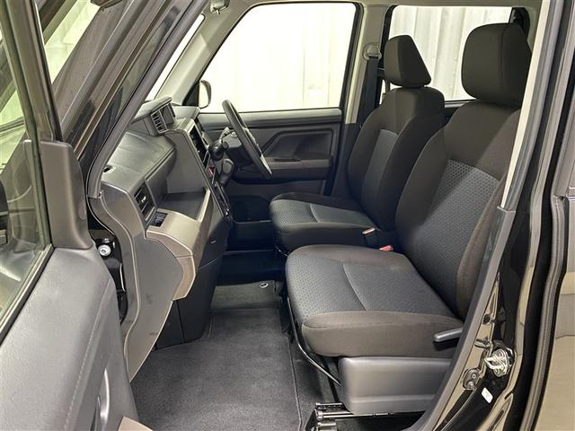 ルーミー Ｘ　４ＷＤ　衝突被害軽減システム　ＥＴＣ　電動スライドドア　ウオークスルー　アイドリングストップ（16枚目）