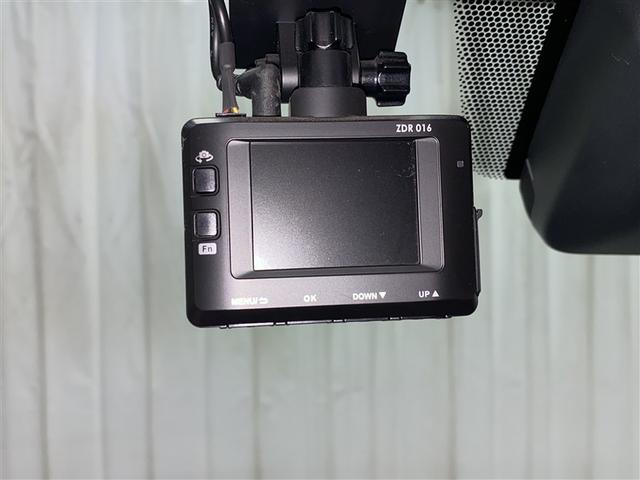 ハイエースバン ＤＸ　ＧＬパッケージ　４ＷＤ　ワンセグ　メモリーナビ　ミュージックプレイヤー接続可　バックカメラ　衝突被害軽減システム　ドラレコ　ワンオーナー　ディーゼル（18枚目）