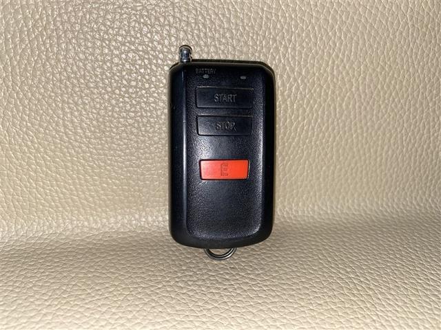 プリウス Ａツーリングセレクション　４ＷＤ　ワンセグ　メモリーナビ　ＤＶＤ再生　ミュージックプレイヤー接続可　バックカメラ　衝突被害軽減システム　ドラレコ　ＬＥＤヘッドランプ（18枚目）