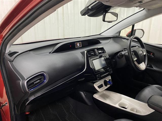 プリウス Ａツーリングセレクション　４ＷＤ　ワンセグ　メモリーナビ　ＤＶＤ再生　ミュージックプレイヤー接続可　バックカメラ　衝突被害軽減システム　ドラレコ　ＬＥＤヘッドランプ（22枚目）