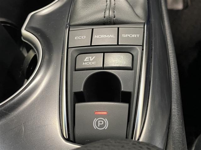 ���d���p�[�L���O�u���[�L�𓋍ځB�X�C�b�`����Ńp�[�L���O�u���[�L���쓮�E�������邱�Ƃ��\�ł��̂ŁA����̗͂��s�v�ł���