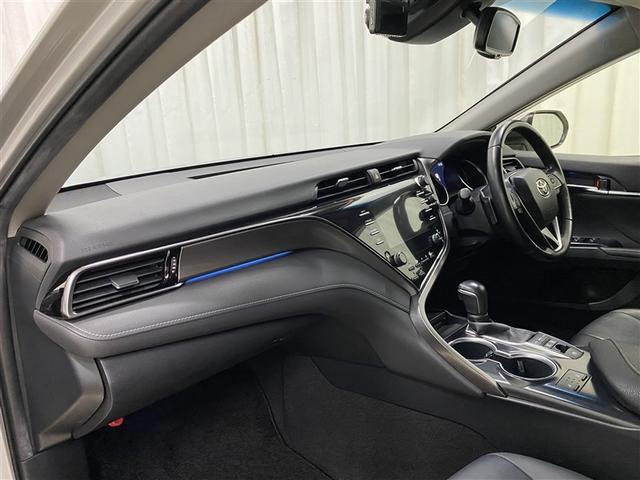 ���X�^�C���b�V���ȃf�U�C���̃C���p�l�B�e����X�C�b�`�͎g���₷���ʒu�ɔz�u����Ă܂���