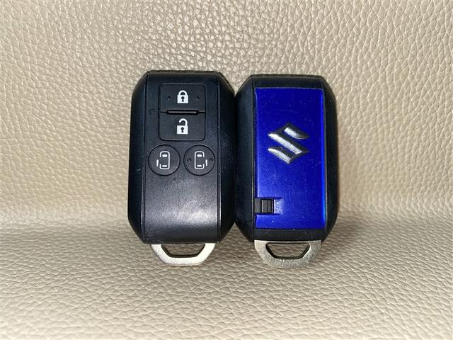 ソリオバンディット ハイブリッドＭＶ　４ＷＤ　フルセグ　メモリーナビ　ＤＶＤ再生　ミュージックプレイヤー接続可　バックカメラ　衝突被害軽減システム　両側電動スライド　ＬＥＤヘッドランプ　ウオークスルー　アイドリングストップ（13枚目）