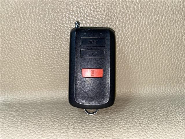 ソリオバンディット ハイブリッドＭＶ　４ＷＤ　フルセグ　メモリーナビ　ＤＶＤ再生　ミュージックプレイヤー接続可　バックカメラ　衝突被害軽減システム　両側電動スライド　ＬＥＤヘッドランプ　ウオークスルー　アイドリングストップ（14枚目）